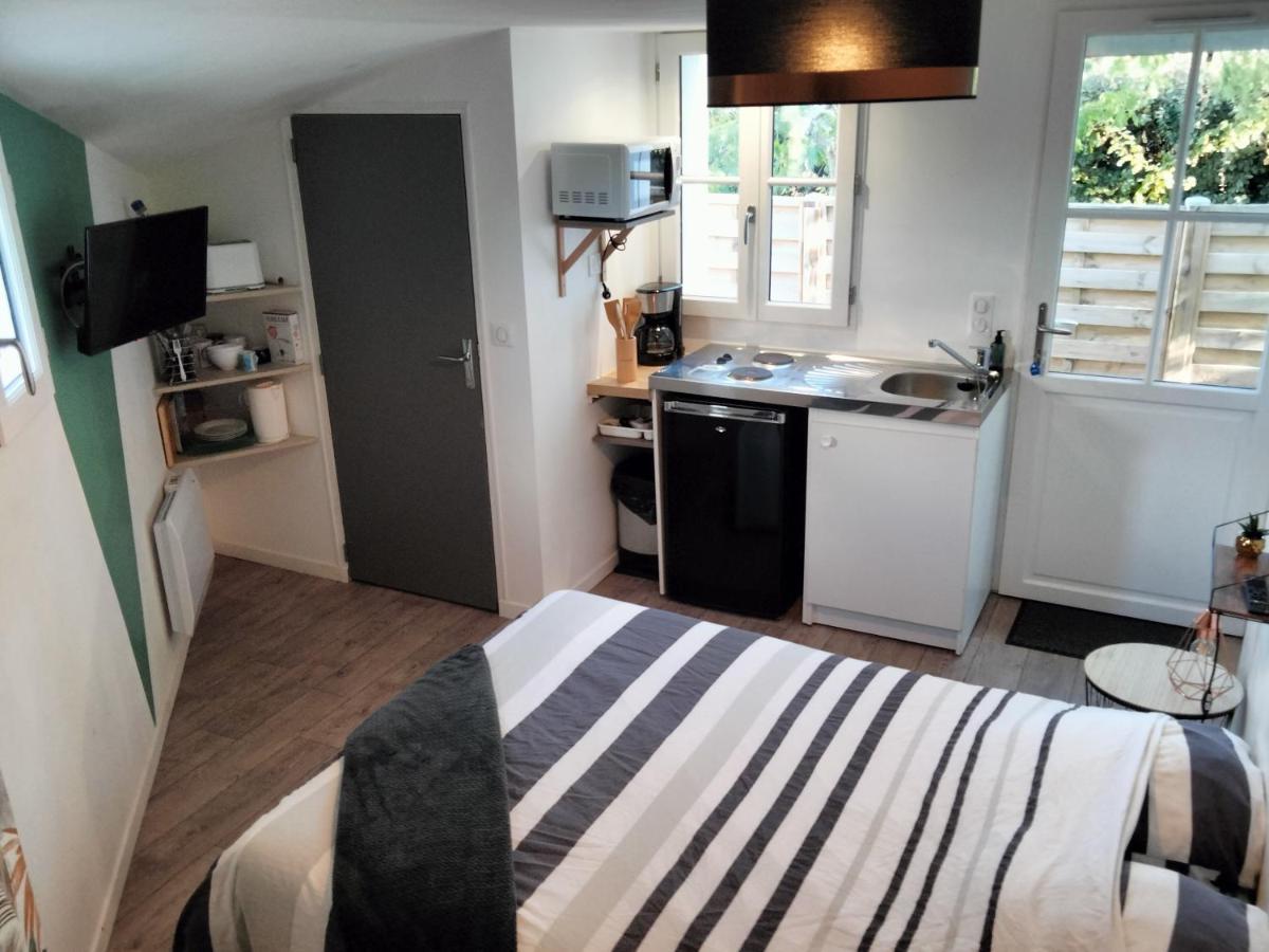 Logement Independant Avec Exterieur Privatif Et Cloture Batz-sur-Mer Ngoại thất bức ảnh